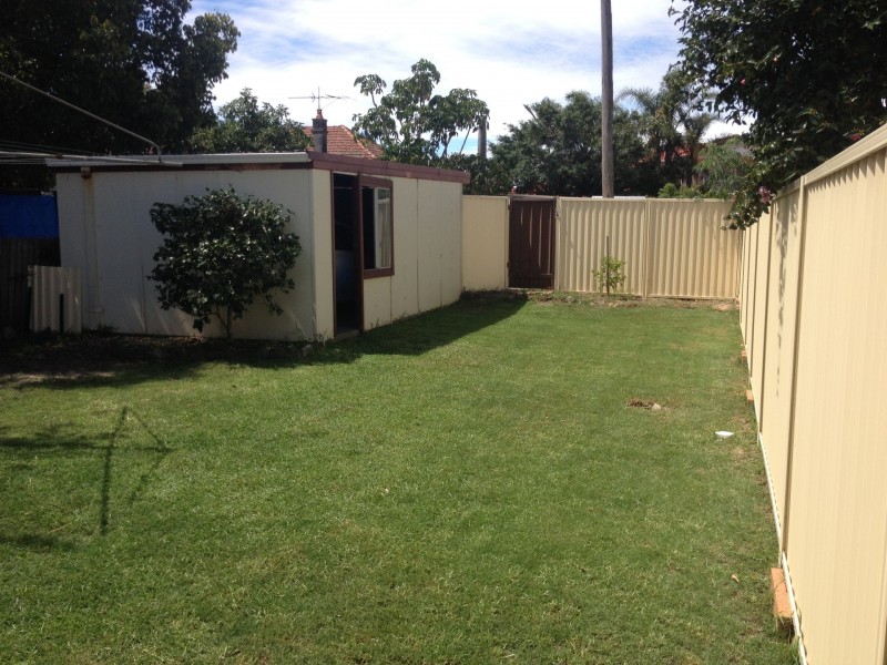 32 Clareville Ave, Dolls Point NSW 2219