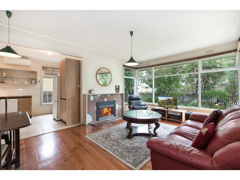 14 Saffron Street, Newtown VIC 3220