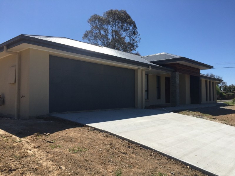6 Dewhirst St, Goulburn NSW 2580