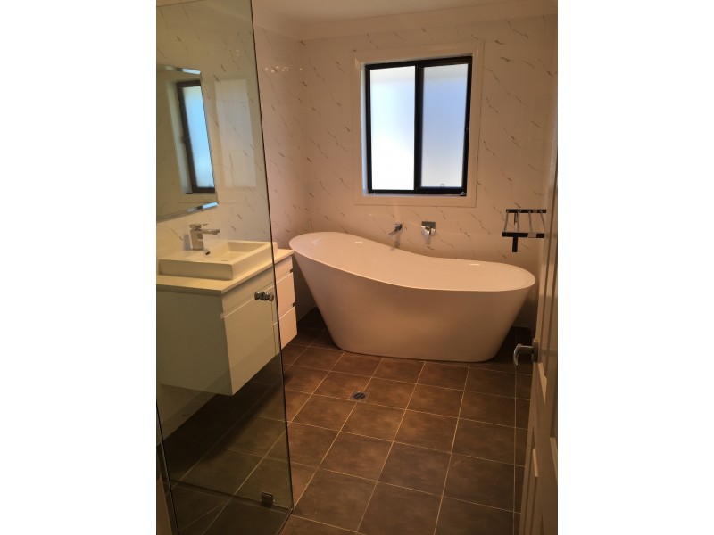 6 Dewhirst St, Goulburn NSW 2580