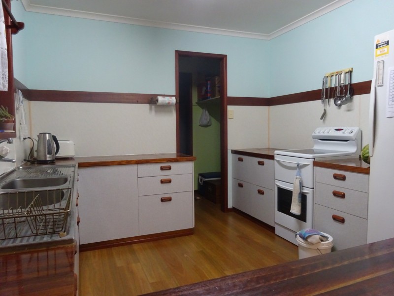 55 Christensen Street, Urraween QLD 4655