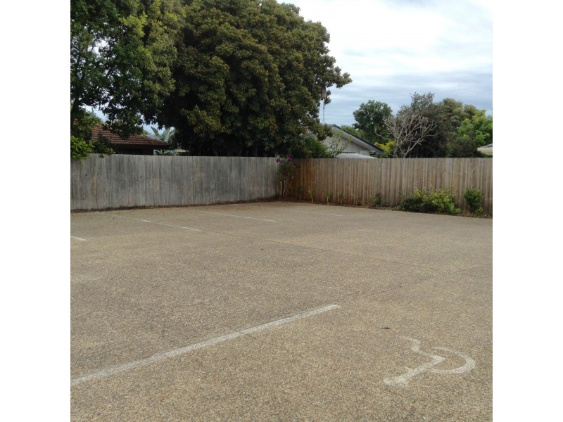 76 ASHMORE RD, BUNDALL, Bundall QLD 4217