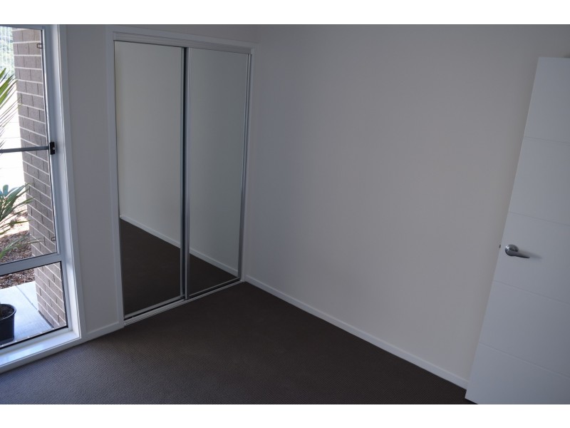 27 Greencastle Parade, Maudsland QLD 4210