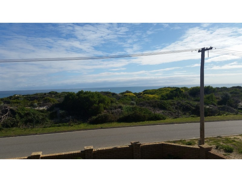 15 merrifield Place, Mullaloo WA 6027
