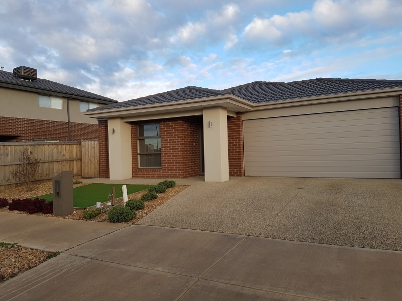 5 Cornell Avenue, Mount Duneed VIC 3216