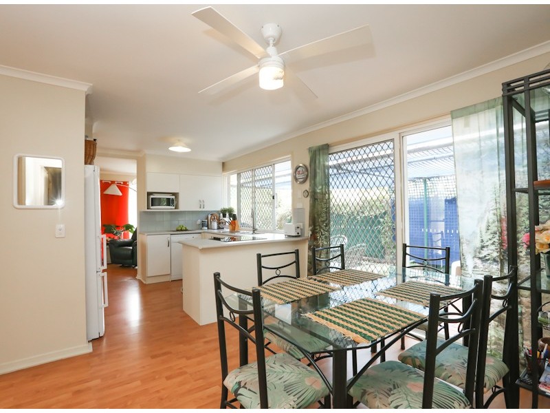 24 Black Diamond cr, Edens Landing QLD 4207