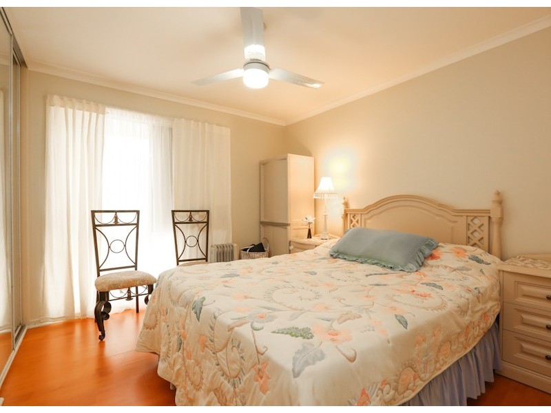 24 Black Diamond cr, Edens Landing QLD 4207