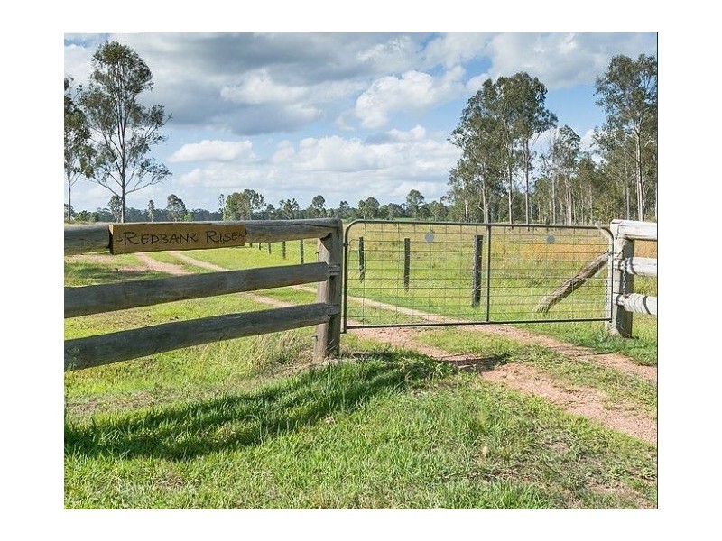 364 Redbank Road, Tiaro QLD 4650