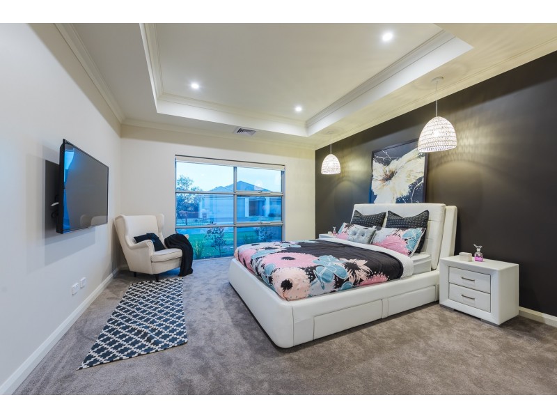 15 Bagatelle road, Landsdale WA 6065