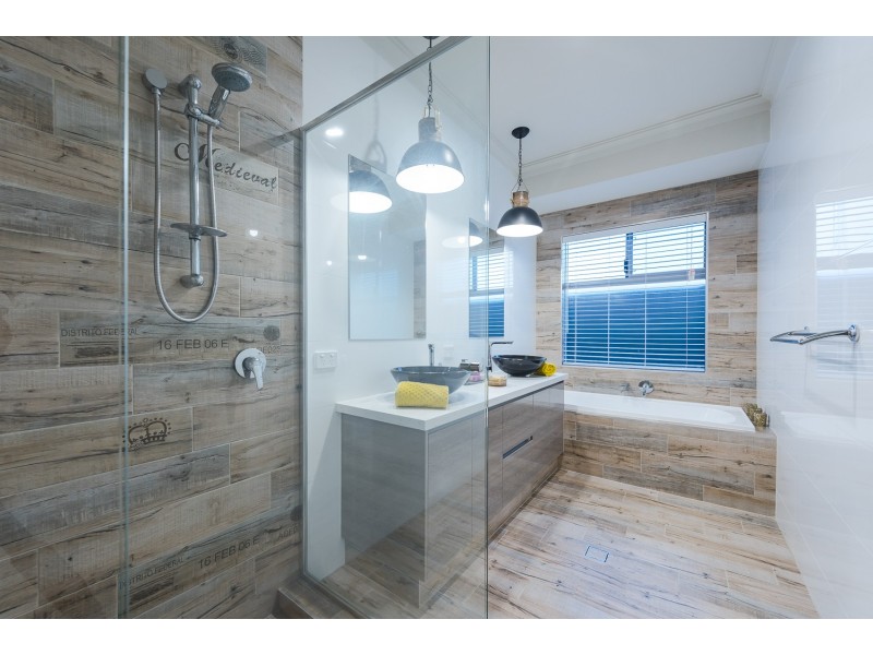 15 Bagatelle road, Landsdale WA 6065