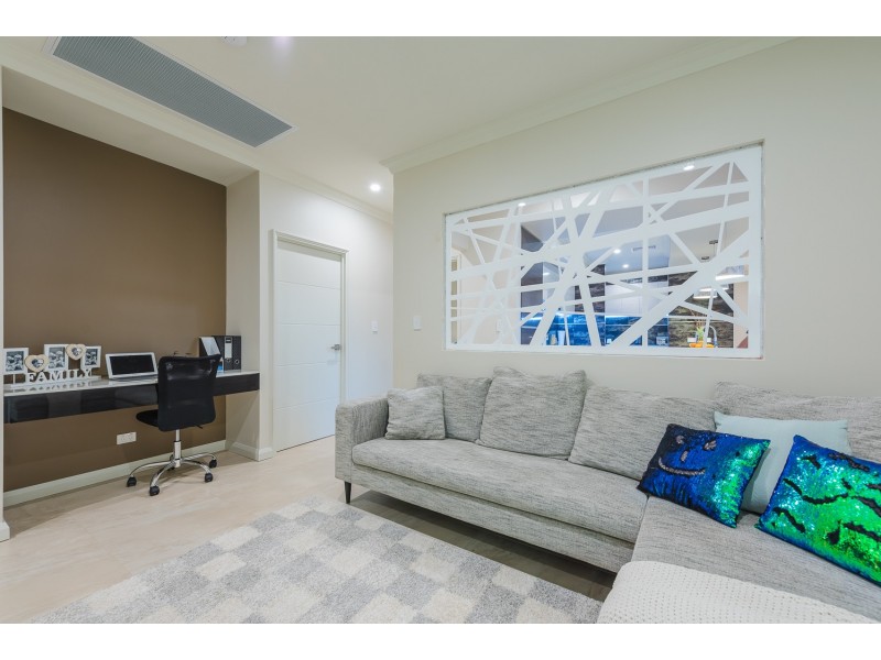 15 Bagatelle road, Landsdale WA 6065