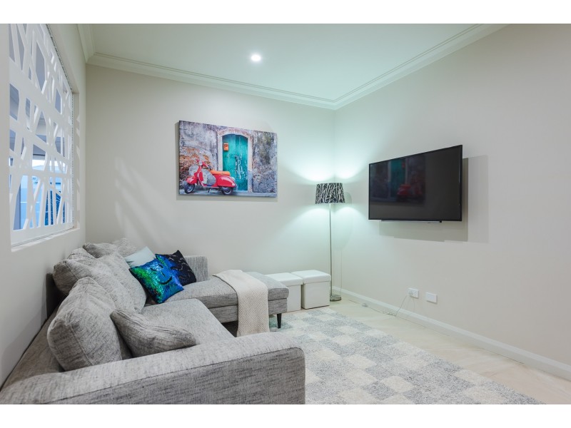 15 Bagatelle road, Landsdale WA 6065