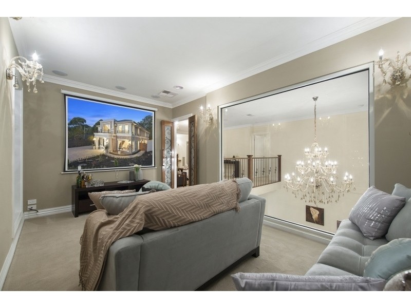 1 Lilian Street, Glen Waverley VIC 3150