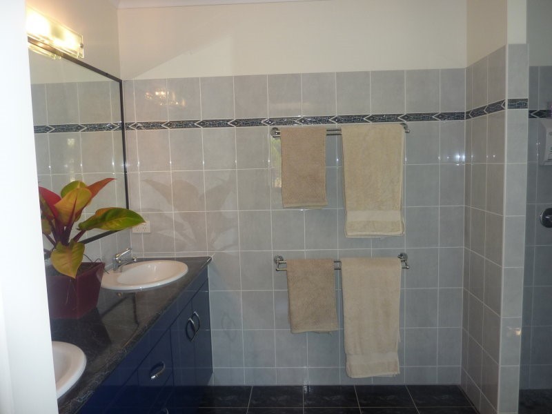 9 Oxley Crescent, Erakala QLD 4740