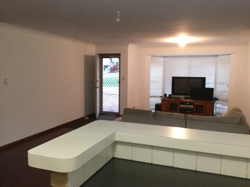 36 Smiths Avenue, Redcliffe WA 6104