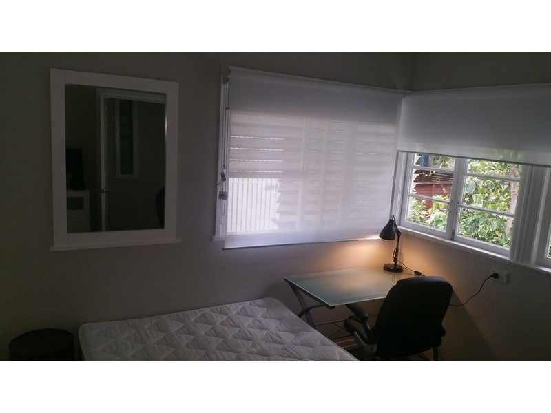 Rm4/45 Dell Rd, St Lucia QLD 4067