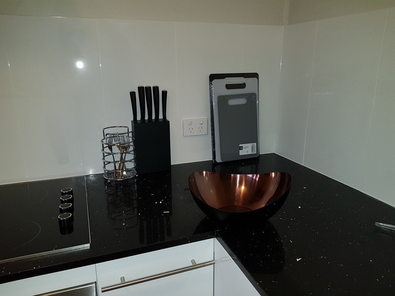 87 Ninth Ave, St Lucia QLD 4067