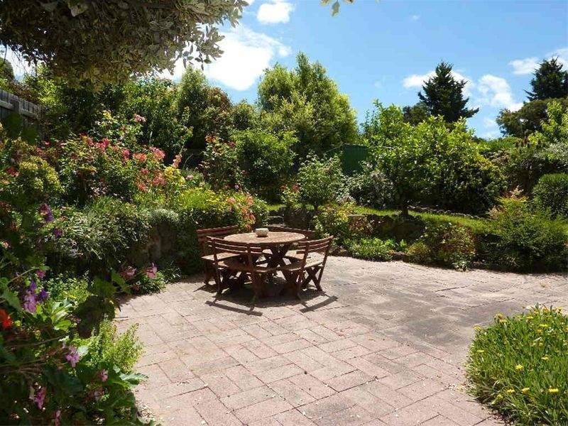 112 Weeroona St, Rye VIC 3941