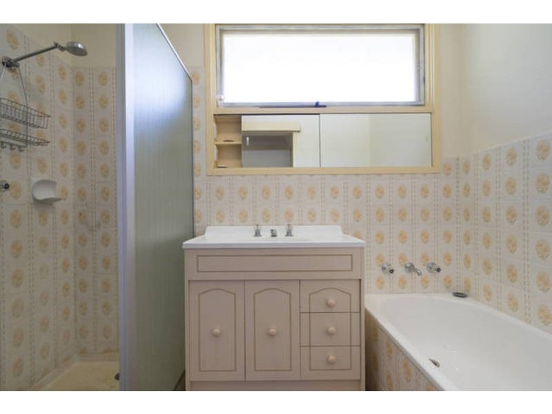 112 Weeroona St, Rye VIC 3941