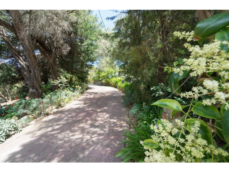 112 Weeroona St, Rye VIC 3941