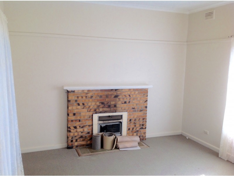 27 Powell Street, Jerilderie NSW 2716