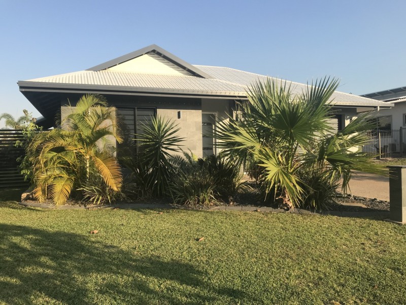 8 BEVAN STREET, Muirhead NT 0810