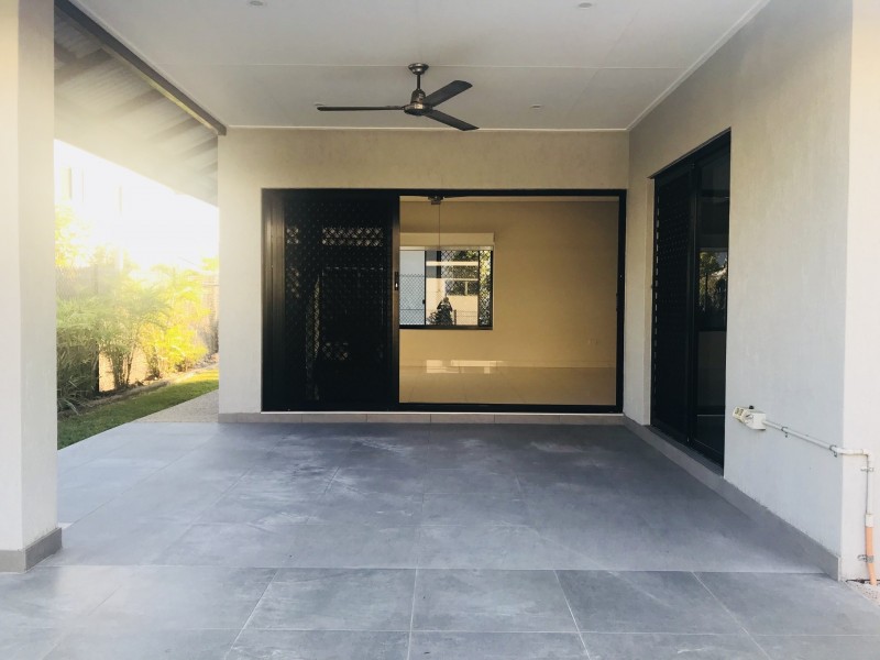 8 BEVAN STREET, Muirhead NT 0810