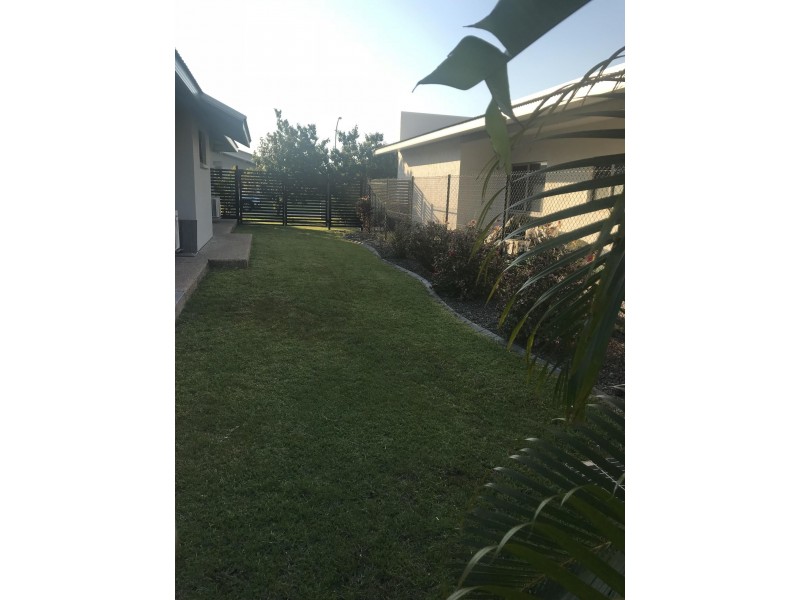 8 BEVAN STREET, Muirhead NT 0810