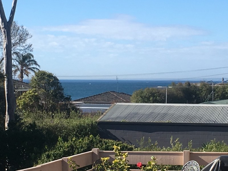 14 clyde ave, St Leonards VIC 3223