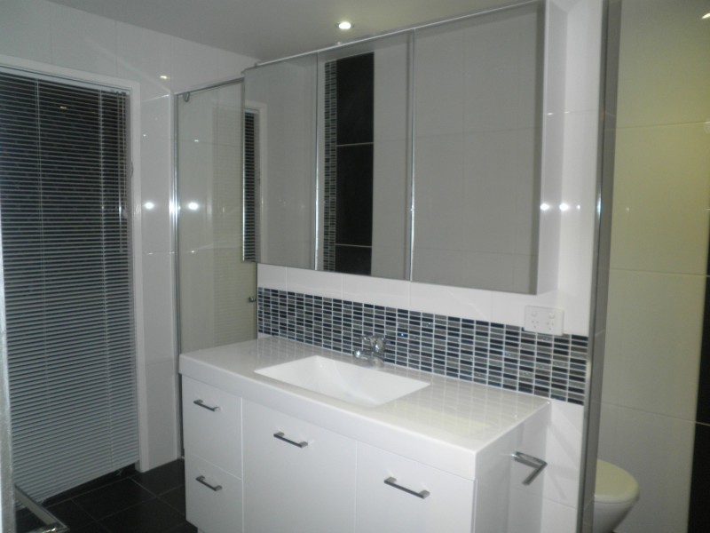 12 Jandakot Court, Elanora QLD 4221
