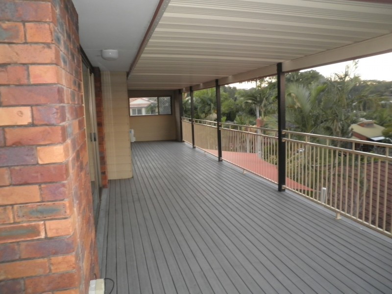 12 Jandakot Court, Elanora QLD 4221
