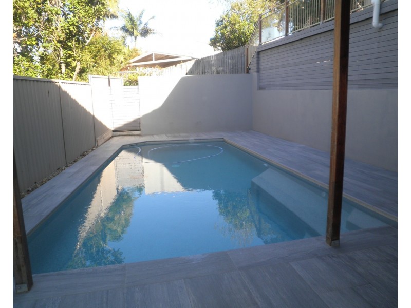12 Jandakot Court, Elanora QLD 4221