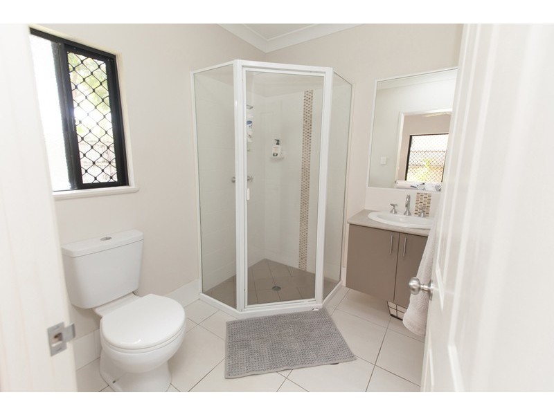 16 Oakville Parade, Trinity Park QLD 4879