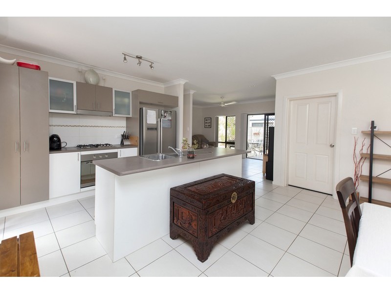 16 Oakville Parade, Trinity Park QLD 4879