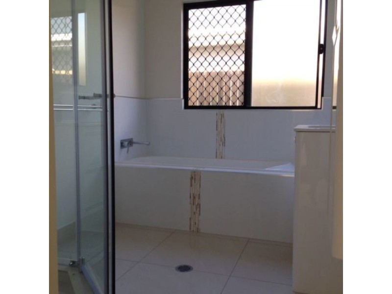 25 Hillary Drive, Smithfield QLD 4878