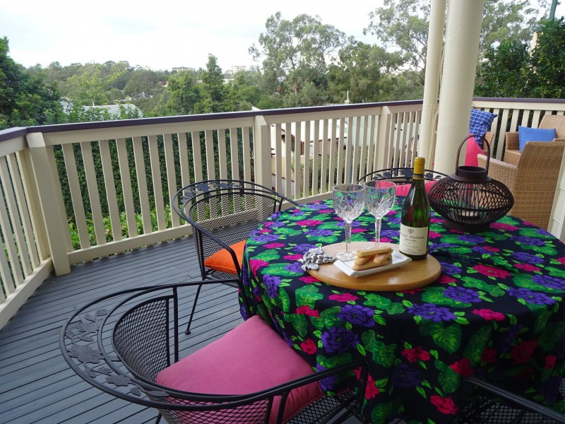 11/82 Russell Tce, Indooroopilly QLD 4068