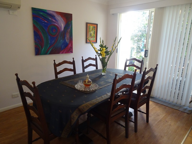 11/82 Russell Tce, Indooroopilly QLD 4068