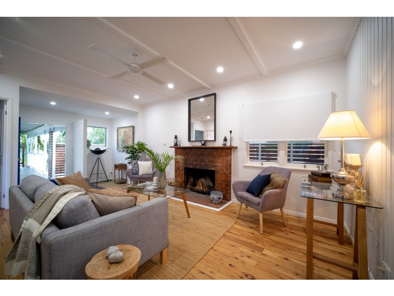 107 Whiting Street, Labrador QLD 4215