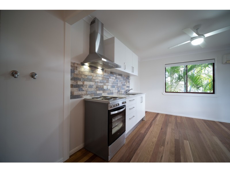 107 Whiting Street, Labrador QLD 4215