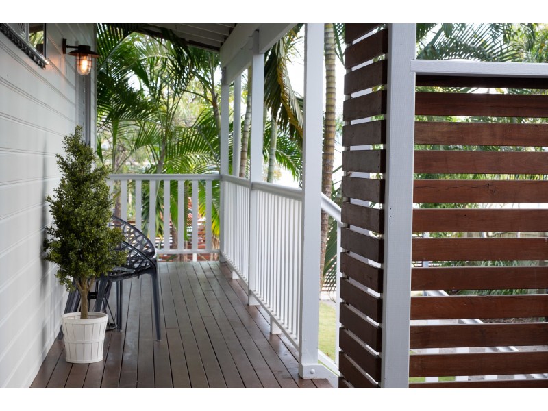 107 Whiting Street, Labrador QLD 4215