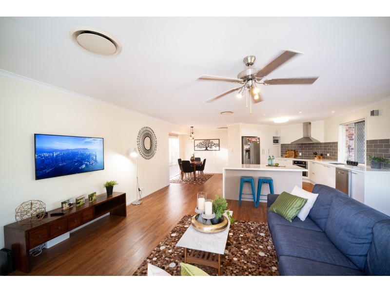 1 Morgan Close, Manly West QLD 4179