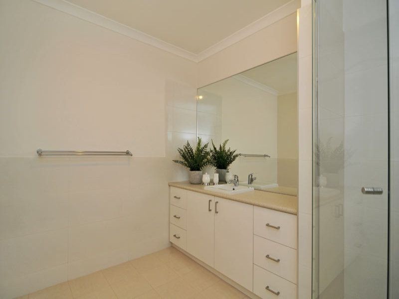 38/21 Oakmont Avenue, Meadow Springs WA 6210