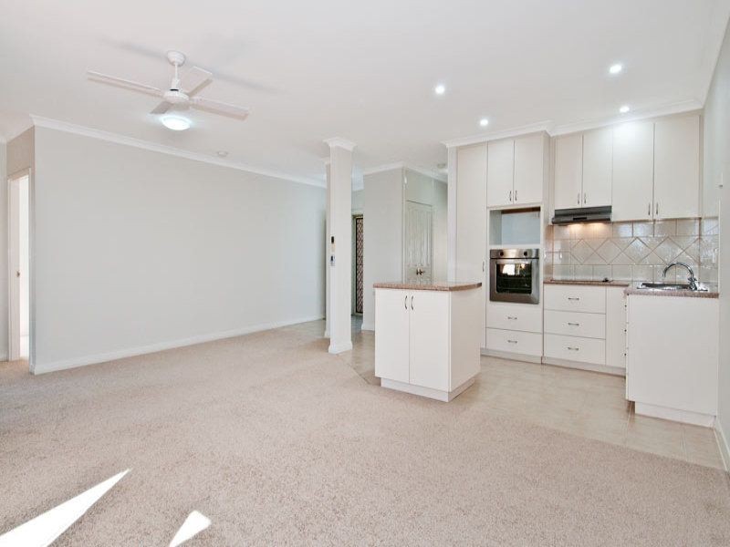 28/21 Oakmont Avenue, Meadow Springs WA 6210