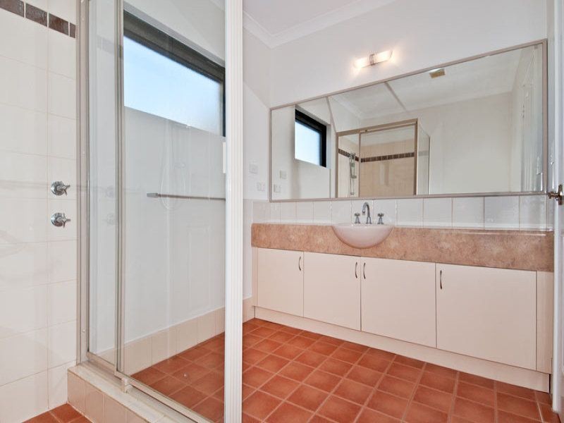 28/21 Oakmont Avenue, Meadow Springs WA 6210