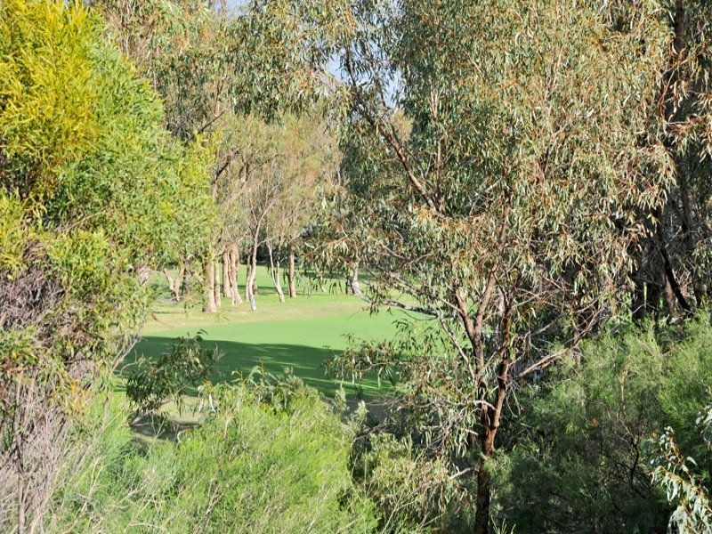 28/21 Oakmont Avenue, Meadow Springs WA 6210