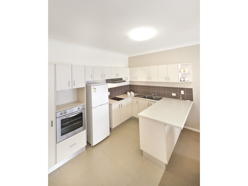 2/14 Pauline Martin Drive, Rockhampton City QLD 4700