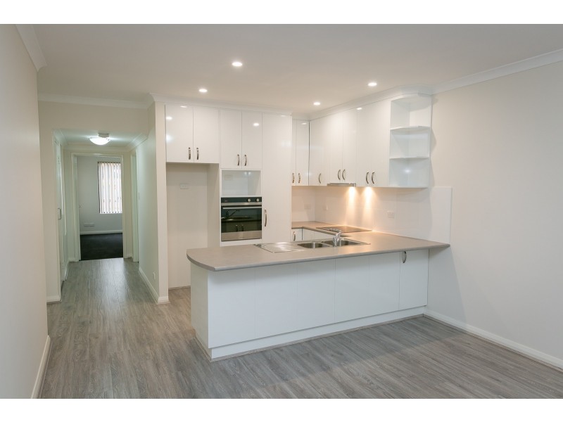 23/21 Oakmont Avenue, Meadow Springs WA 6210