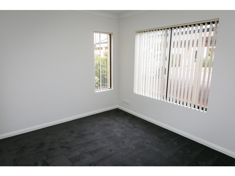 23/21 Oakmont Avenue, Meadow Springs WA 6210