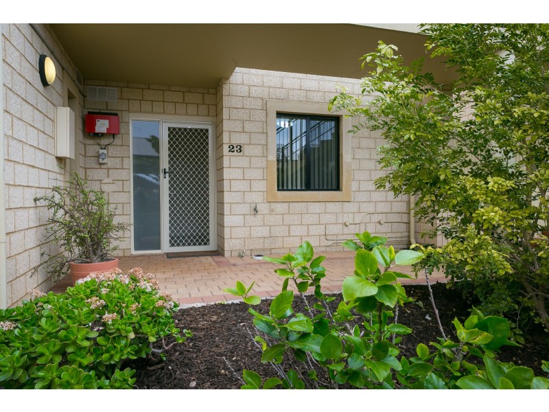 23/21 Oakmont Avenue, Meadow Springs WA 6210