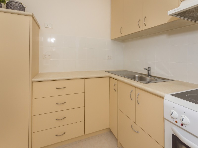 22/21 Oakmont Avenue, Meadow Springs WA 6210